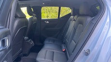 Volvo XC40 2.0 B4P Ultra Dark 5dr Auto Petrol Estate